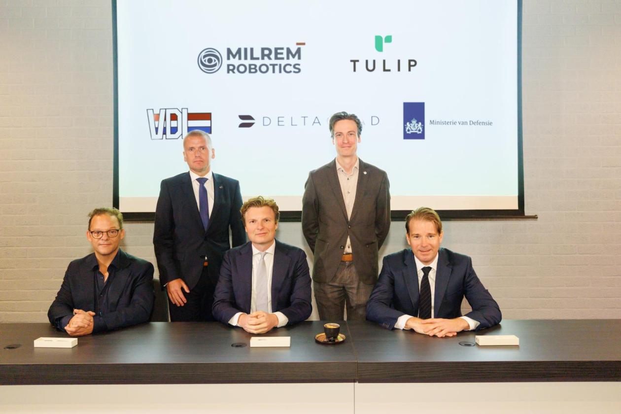 Productie militair materieel bij VDL in Born gestart